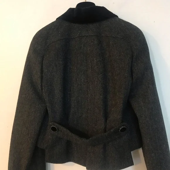 CHANEL Cropped Gray Jacket FR38 / US6 - Picture 9 of 16